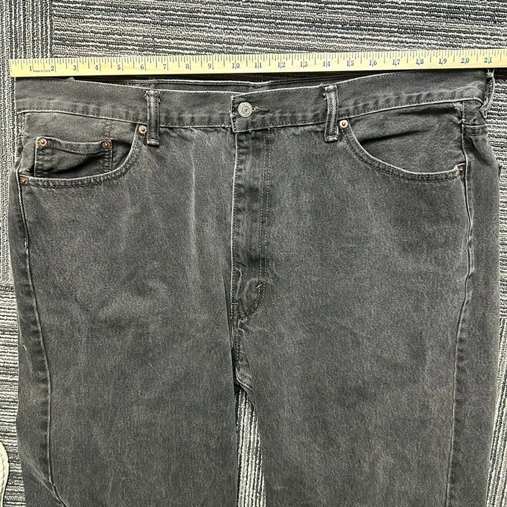 Levi’s Men’s 550 Relaxed Fit Black Jeans 42”W x 29”L